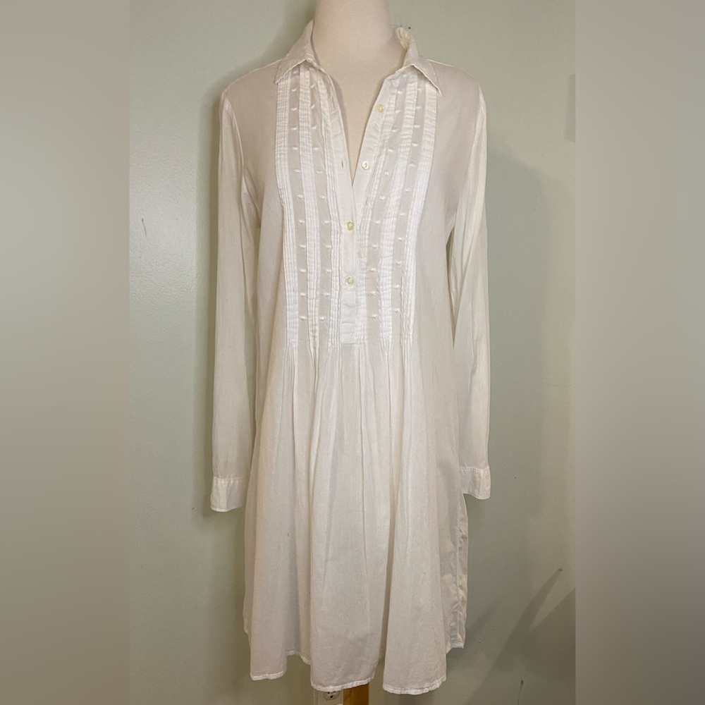 GAP sheer cotton top